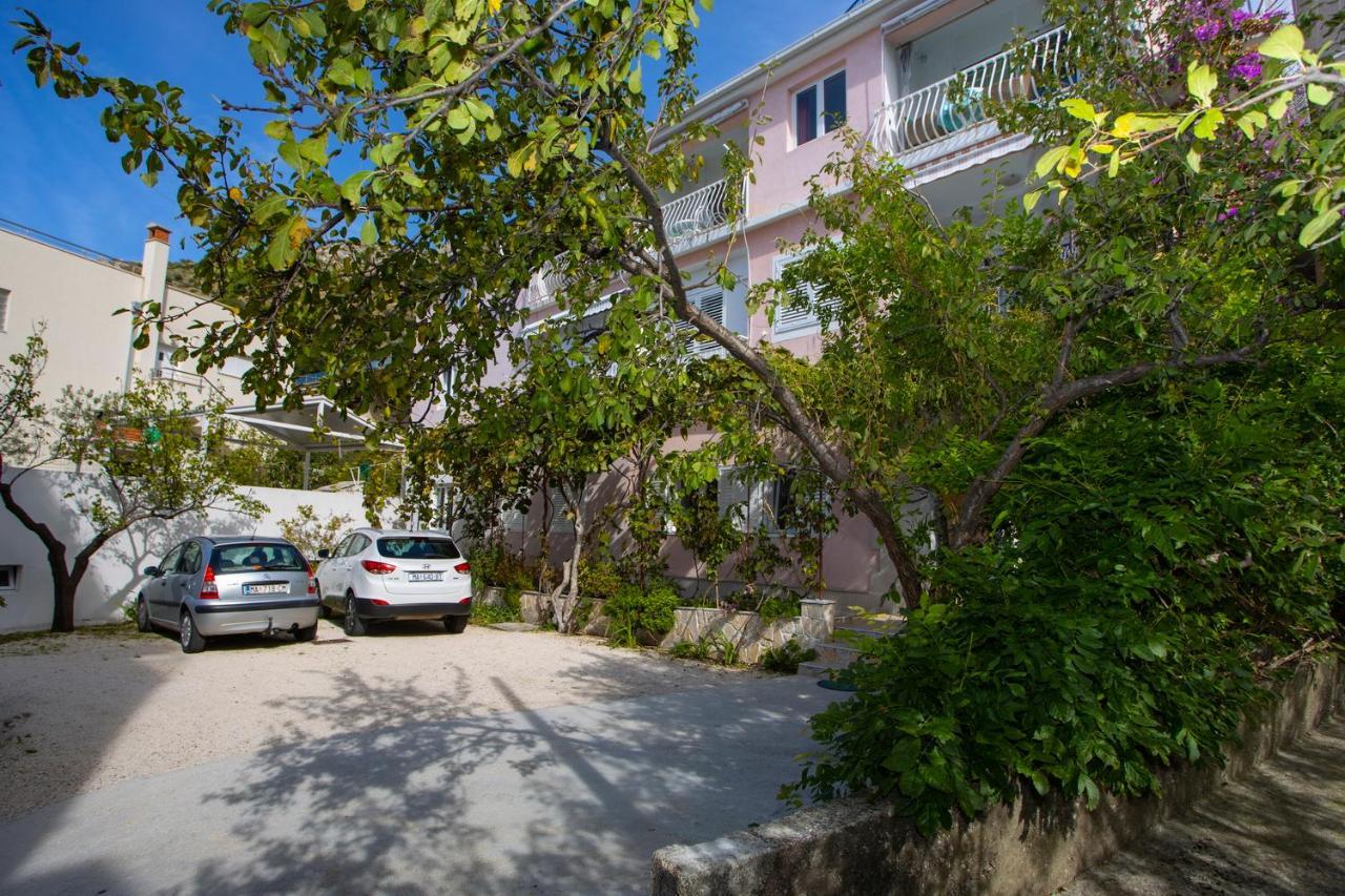 Apartmani Miki Podgora Exteriér fotografie