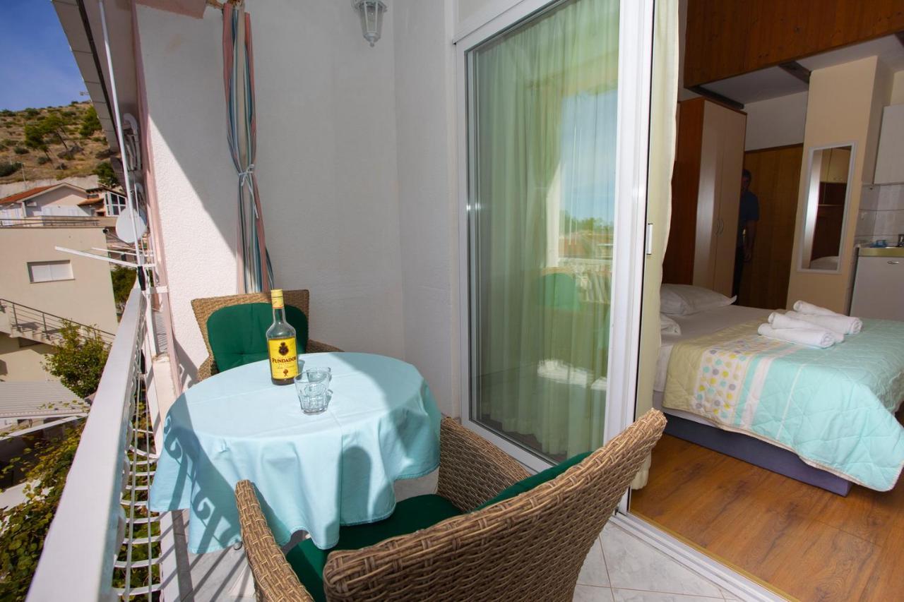 Apartmani Miki Podgora Exteriér fotografie