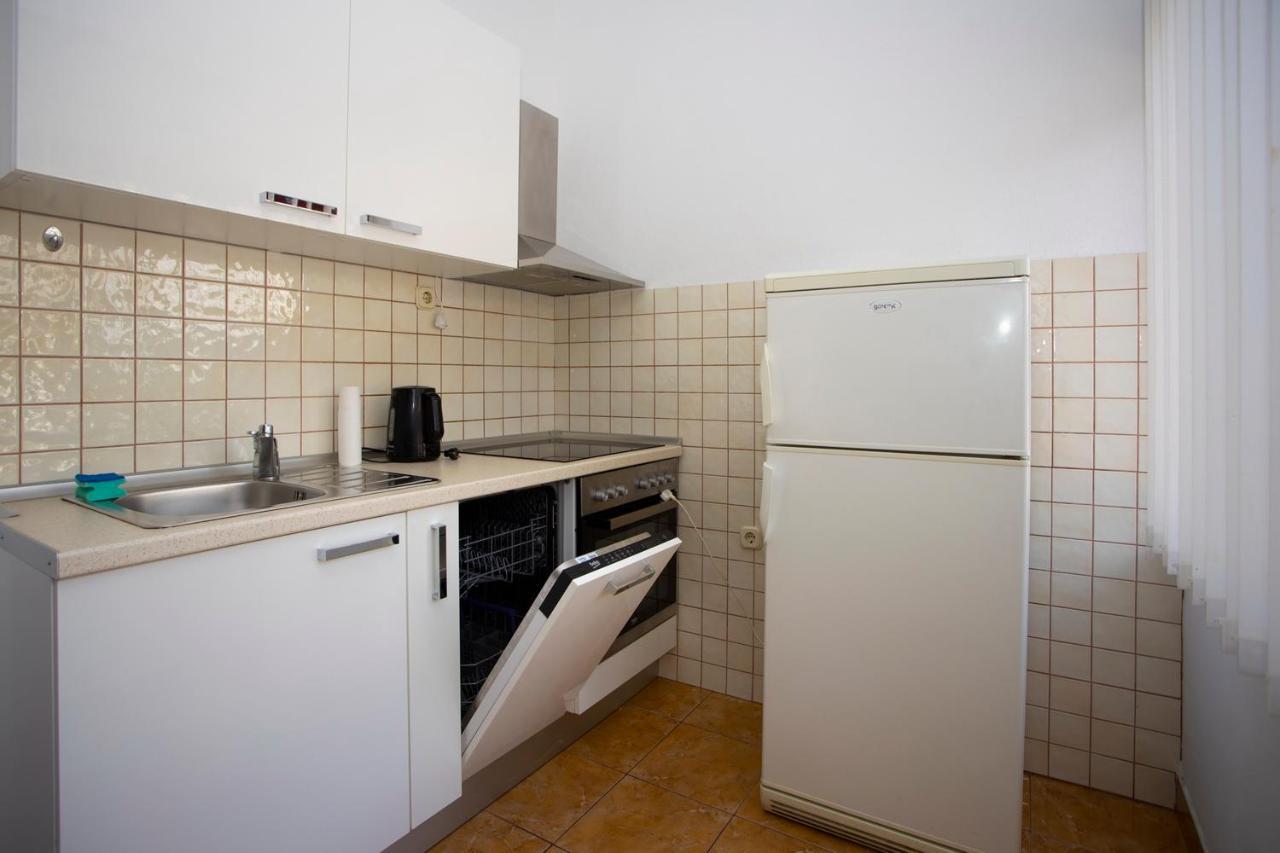 Apartmani Miki Podgora Exteriér fotografie