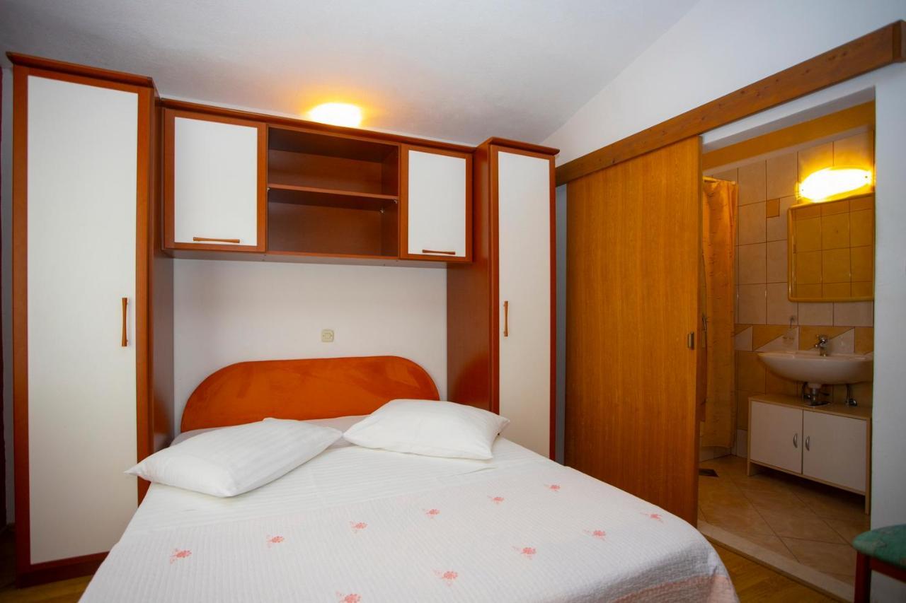 Apartmani Miki Podgora Exteriér fotografie