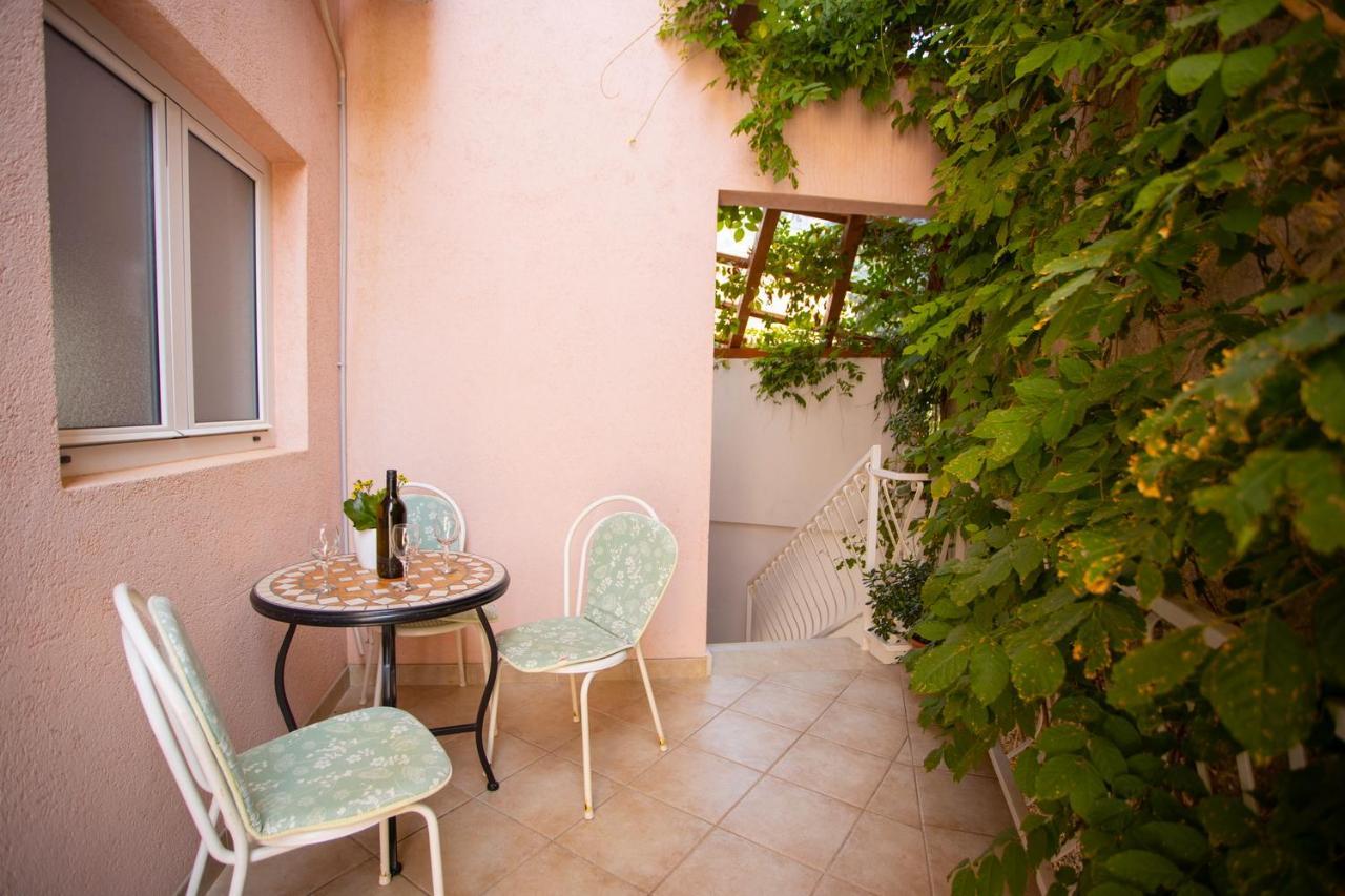 Apartmani Miki Podgora Exteriér fotografie